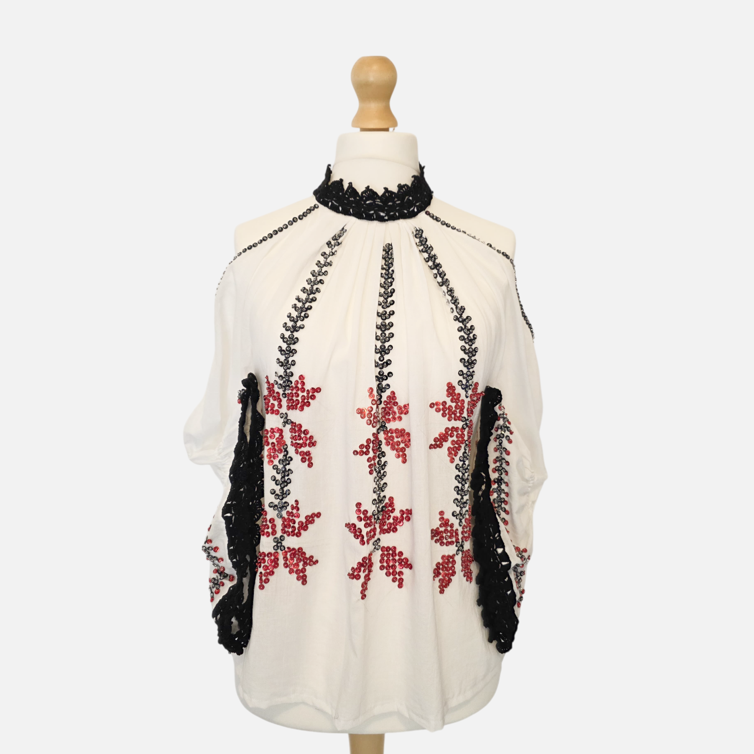 Midnight Elegance Hand-Embellished Romanian Ie (Size M/L)